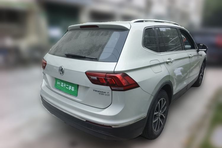 Used Volkswagen Tiguan L 2018 Facelift 330TSI Automatic Two-Wheel Drive Luxury Edition Rear Right 45 Deg