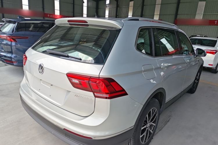 Used Volkswagen Tiguan L 2018 Revised Version 330TSI Automatic Two-Wheel Drive Comfort Edition Rear Right 45 Deg