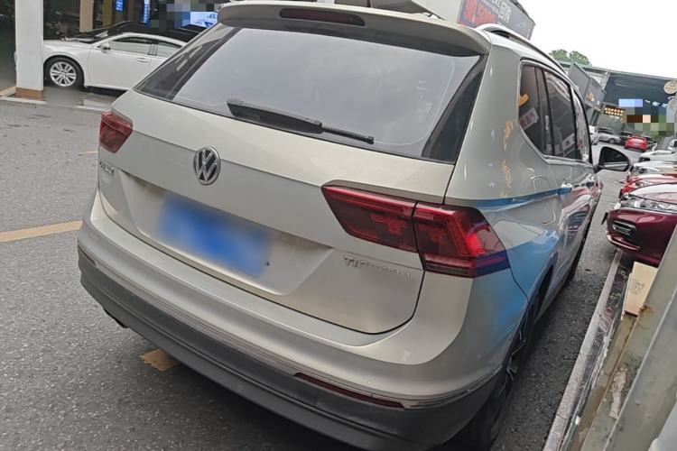 Used Volkswagen Tiguan L 2018 330TSI Automatic Two-Wheel Drive Flagship Edition Rear Right 45 Deg