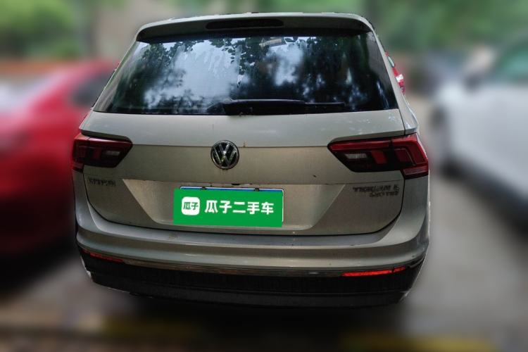 Used Volkswagen Tiguan L 2018 330TSI Automatic Two-Wheel Drive Luxury Edition Rear