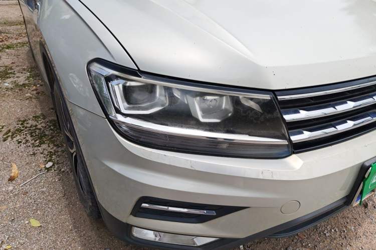Used Volkswagen Tiguan L 2018 330TSI Automatic Two-Wheel Drive Comfort Edition Right Front Headlight