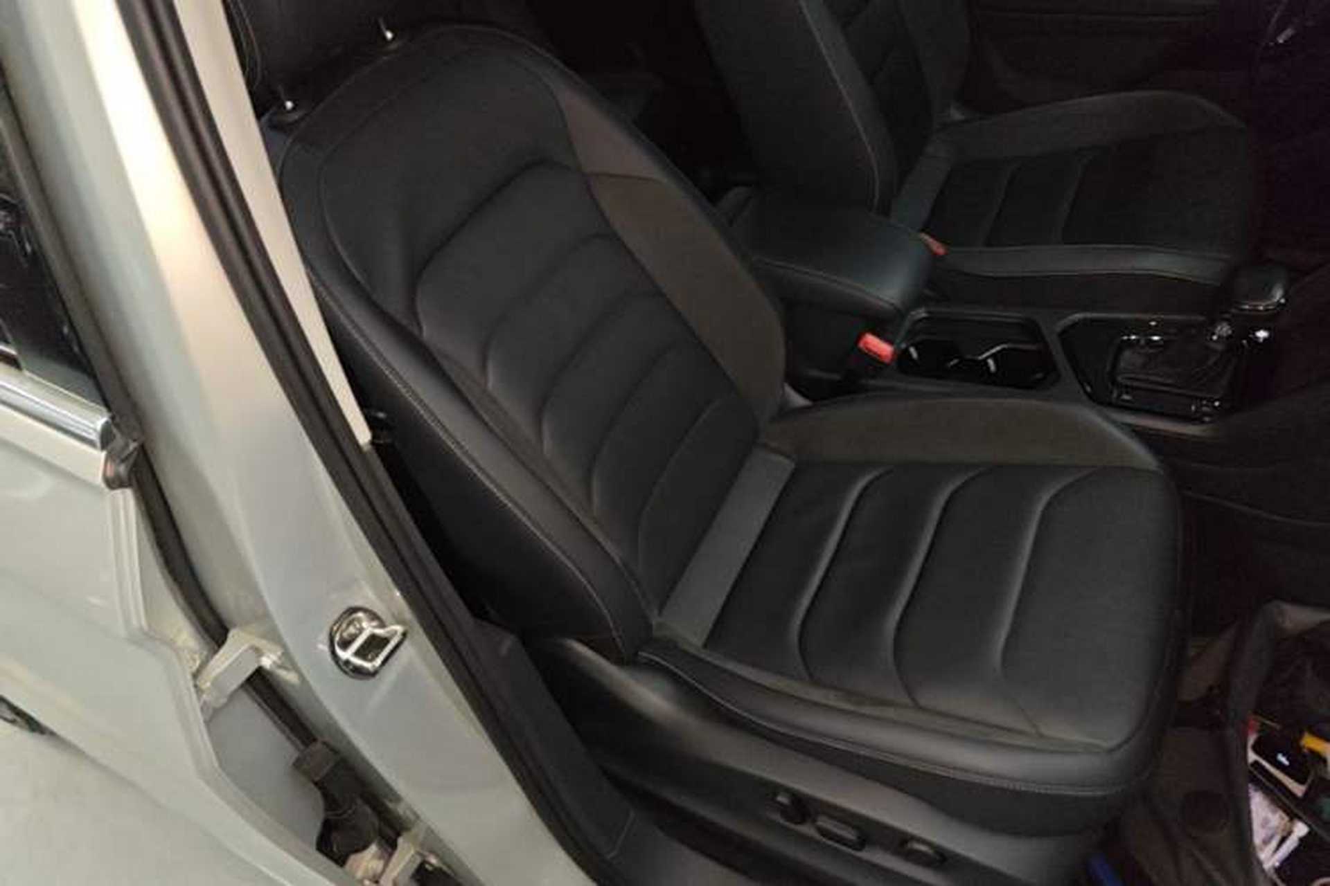 Used Volkswagen Tiguan L 2018 330TSI Automatic Two-Wheel Drive Luxury Edition Right Front Seat