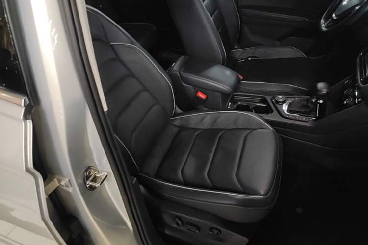 Used Volkswagen Tiguan L 2018 380TSI Automatic All-Wheel Drive Flagship Edition Right Front Seat