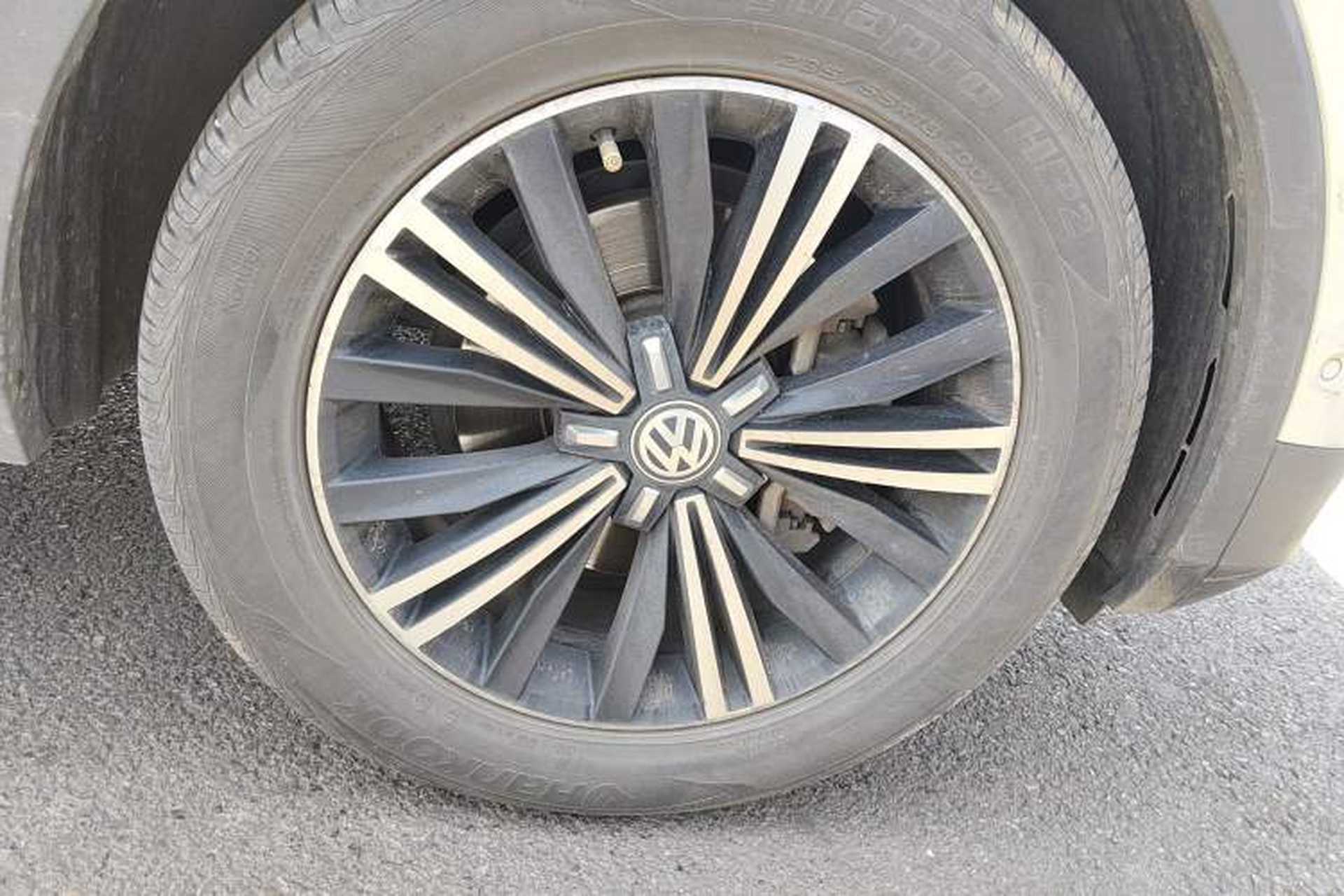 Used Volkswagen Tiguan L 2018 330TSI Automatic Two-Wheel Drive Flagship Edition Right Front Wheel Hub