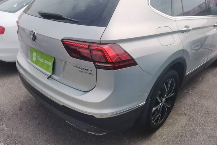 Used Volkswagen Tiguan L 2018 380TSI Automatic All-Wheel Drive Flagship Edition Right Rear Taillight