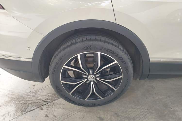 Used Volkswagen Tiguan L 2018 330TSI Automatic Two-Wheel Drive Flagship Edition Right Rear Wheel Hub