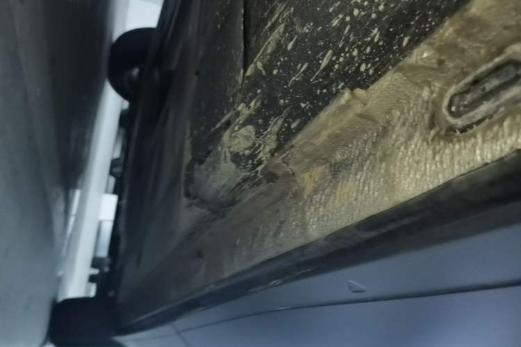 Used Volkswagen Tiguan L 2018 330TSI Automatic Two-Wheel Drive Luxury Edition Right Side Sill