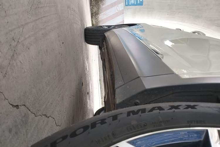 Used Volkswagen Tiguan L 2018 330TSI Automatic Two-Wheel Drive Flagship Edition Right Side Sill