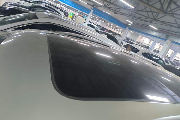 Used Volkswagen Tiguan L 2018 380TSI Automatic All-Wheel Drive Luxury Edition Roof