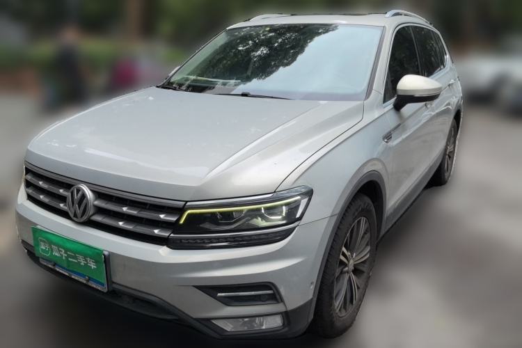 Used Volkswagen Tiguan L 2018 Revised 330TSI Automatic Two-Wheel Drive Flagship Edition Guazi used car, China used car export, Used car for sale, Used  cars, Cheapest cars for sale