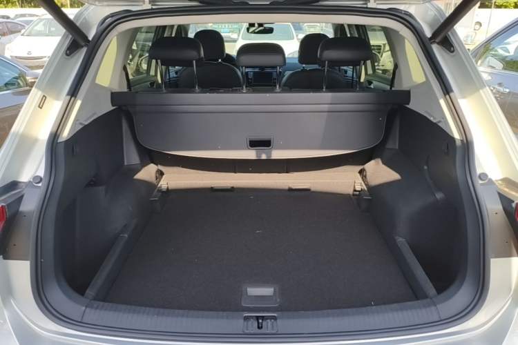 Used Volkswagen Tiguan L 2018 330TSI Automatic Two-Wheel Drive Flagship Edition Trunk