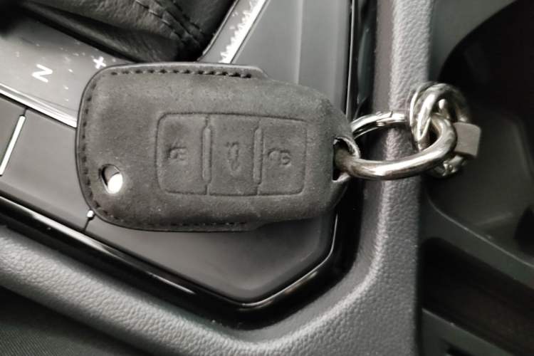 Used Volkswagen Tiguan L 2018 330TSI Automatic Two-Wheel Drive Luxury Edition Vehicle Key