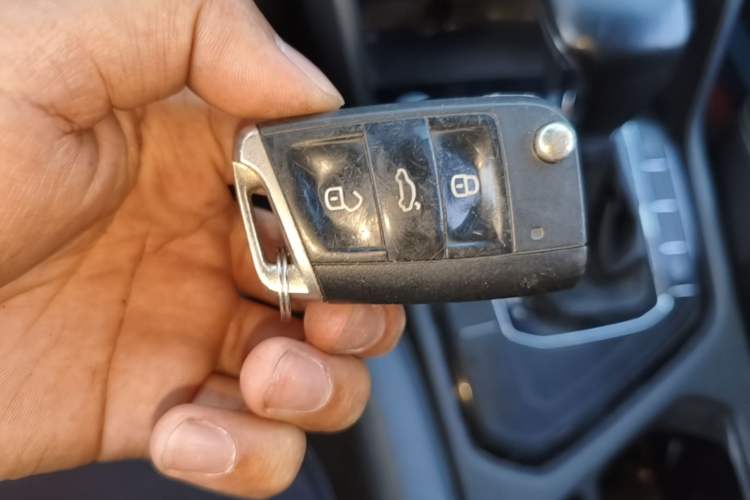 Used Volkswagen Tiguan L 2018 330TSI Automatic Two-Wheel Drive Luxury Edition Vehicle Key