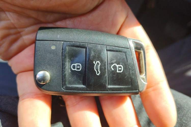 Used Volkswagen Tiguan L 2018 380TSI Automatic All-Wheel Drive Luxury Edition Vehicle Key