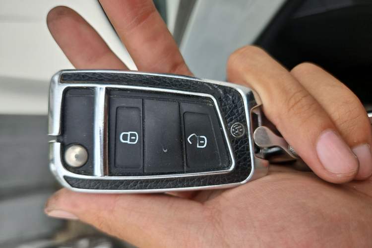 Used Volkswagen Tiguan L 2018 380TSI Automatic All-Wheel Drive Luxury Edition Vehicle Key