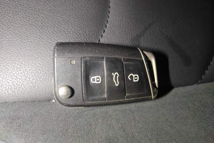 Used Volkswagen Tiguan L 2018 330TSI Automatic Two-Wheel Drive Luxury Edition Vehicle Key