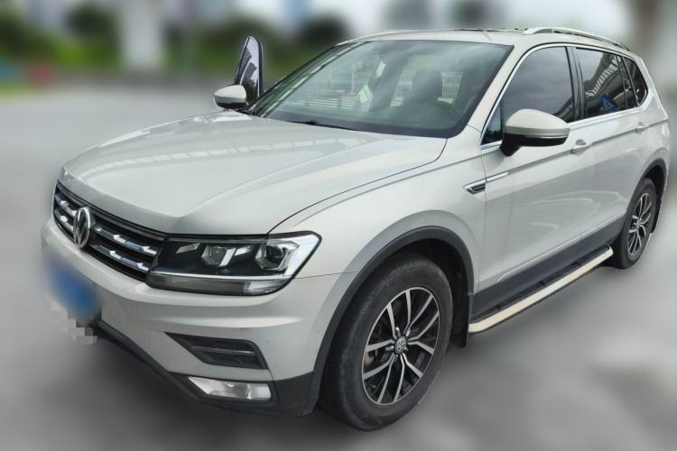 Used Volkswagen Tiguan L 2018 330TSI Automatic Two-Wheel Drive Luxury Edition Guazi used car, China used car export, Used car for sale, Used  cars, Cheapest cars for sale