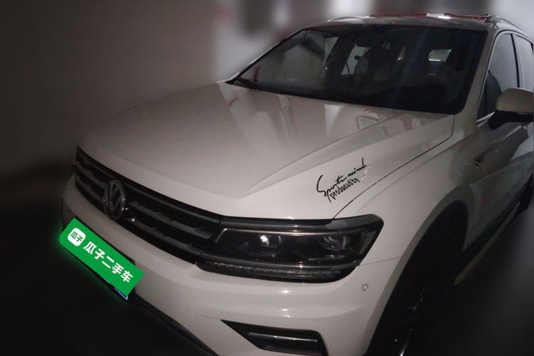 Used Volkswagen Tiguan L 2018 330TSI Automatic Two-Wheel Drive Luxury Edition Guazi used car, China used car export, Used car for sale, Used  cars, Cheapest cars for sale