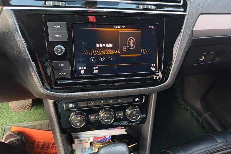 Used Volkswagen Tiguan L 2018 280TSI Automatic Two-Wheel Drive Comfort Edition Audio And AC Panel