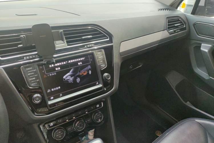 Used Volkswagen Tiguan L 2018 330TSI Automatic Two-Wheel Drive Flagship Edition Audio And AC Panel