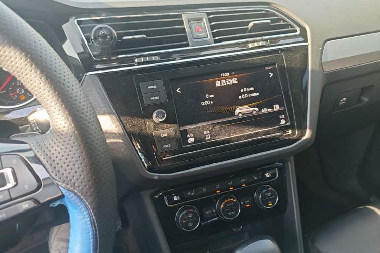 Used Volkswagen Tiguan L 2018 Facelift 330TSI Automatic Two-Wheel Drive Luxury Edition Audio And AC Panel