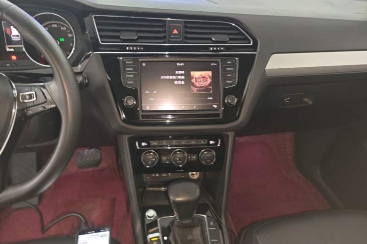 Used Volkswagen Tiguan L 2018 330TSI Automatic Two-Wheel Drive Luxury Edition Audio And AC Panel