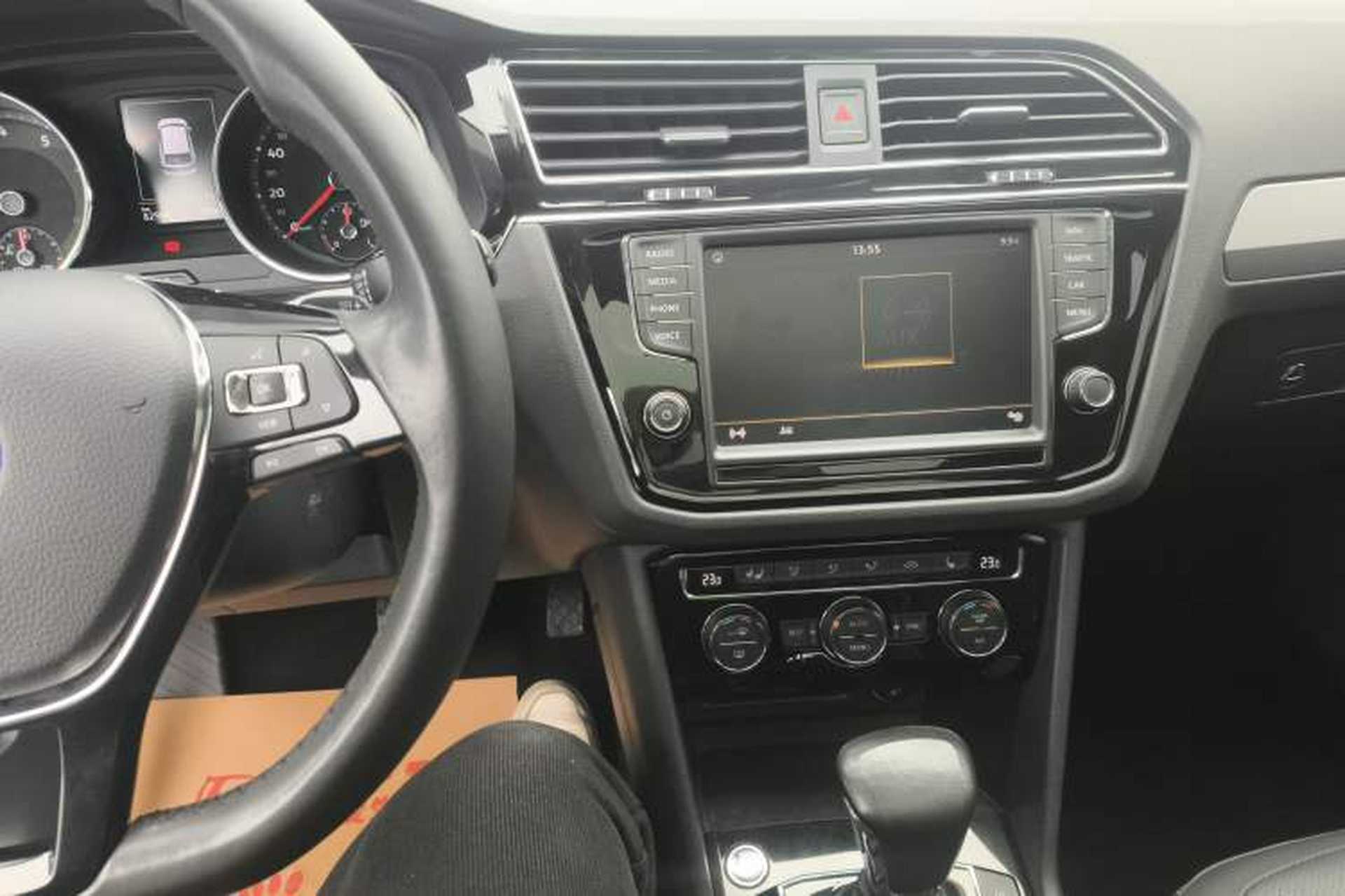 Used Volkswagen Tiguan L 2018 Revised 330TSI Automatic Two-Wheel Drive Flagship Edition Audio And AC Panel