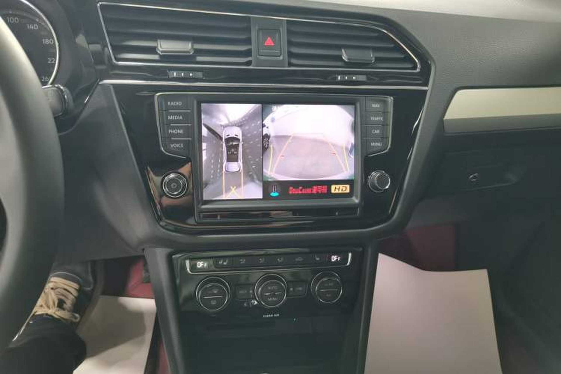 Used Volkswagen Tiguan L 2018 330TSI Automatic Two-Wheel Drive Luxury Edition Audio And AC Panel