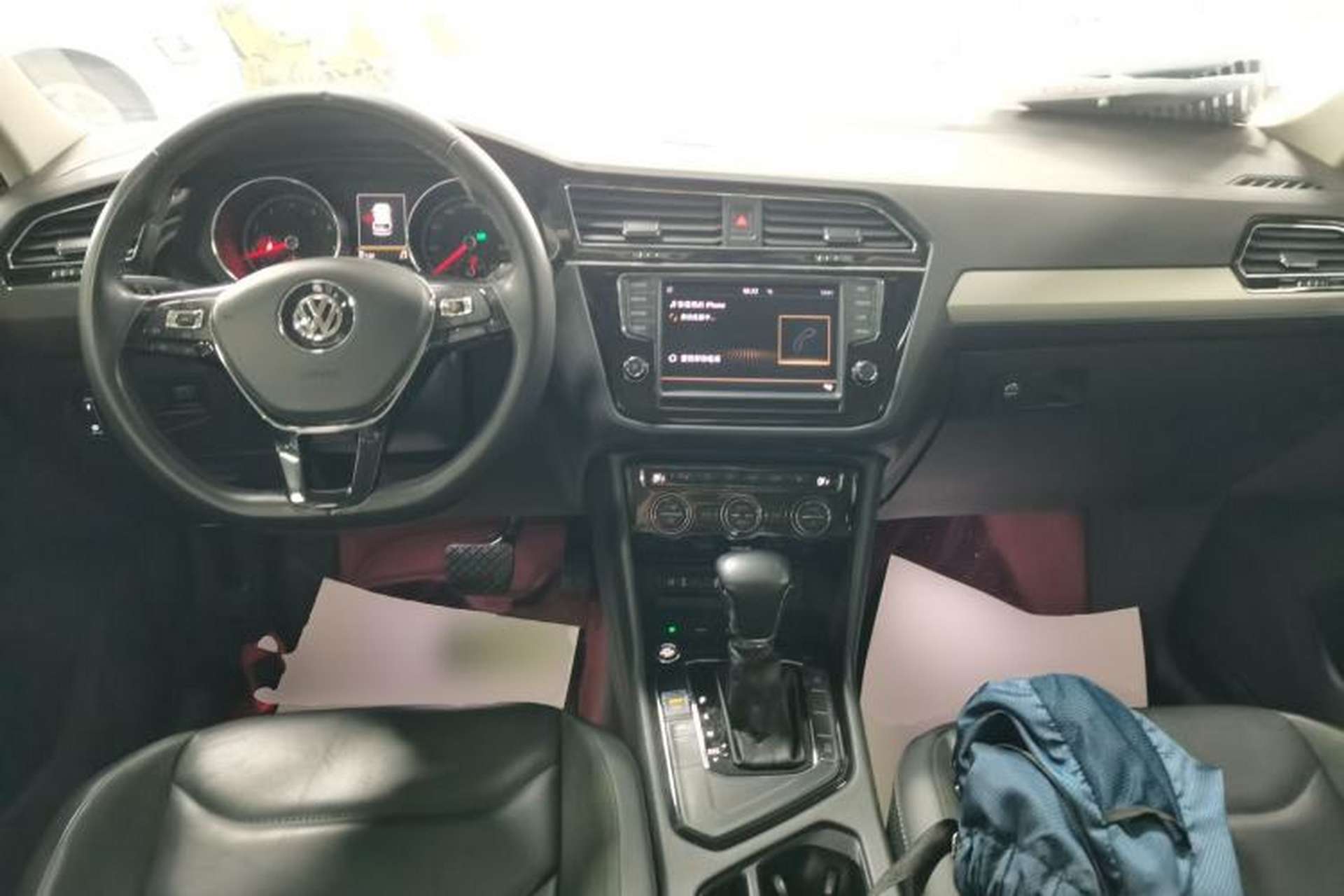 Used Volkswagen Tiguan L 2018 330TSI Automatic Two-Wheel Drive Luxury Edition Center Console