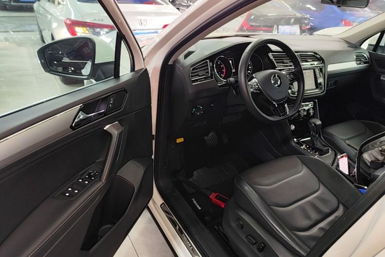 Used Volkswagen Tiguan L 2018 330TSI Automatic Two-Wheel Drive Comfort Edition Driver Seat