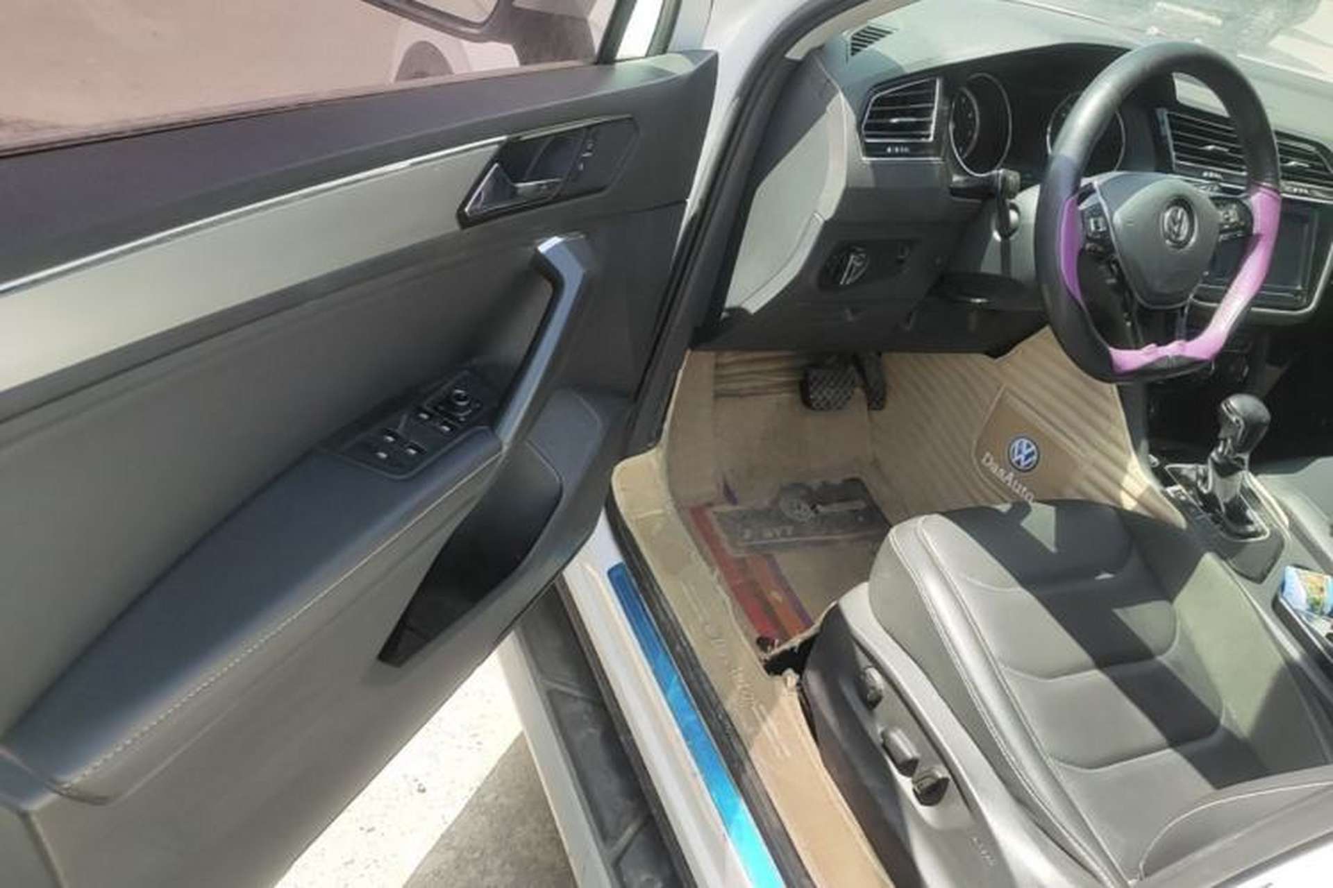 Used Volkswagen Tiguan L 2018 Facelift 330TSI Automatic Two-Wheel Drive Luxury Edition Driver Seat