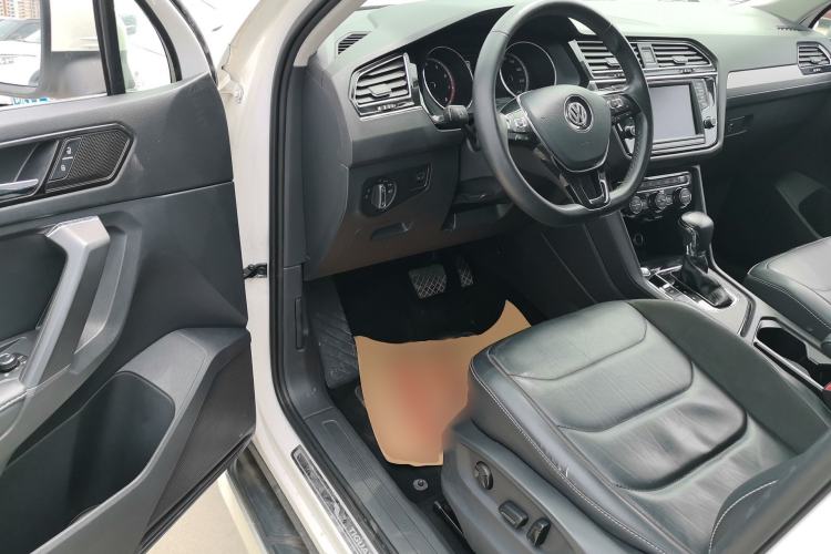 Used Volkswagen Tiguan L 2018 330TSI Automatic Two-Wheel Drive Luxury Edition Driver Seat