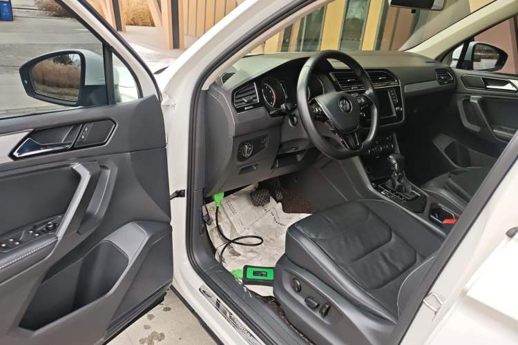 Used Volkswagen Tiguan L 2018 330TSI Automatic Two-Wheel Drive Comfort Edition Driver Seat