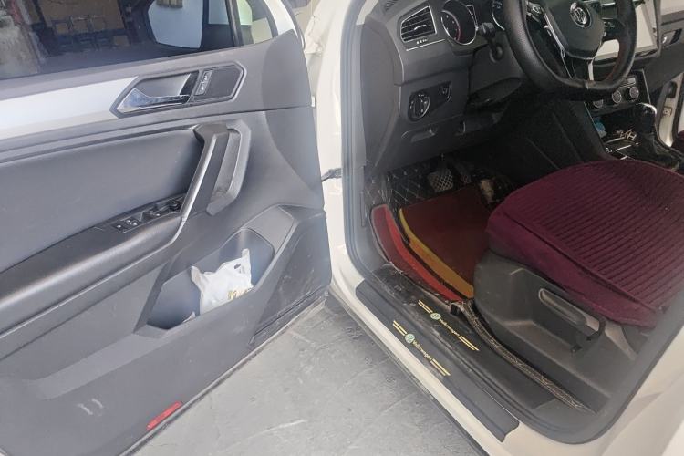 Used Volkswagen Tiguan L 2018 330TSI Automatic Two-Wheel Drive Luxury Edition Driver Seat