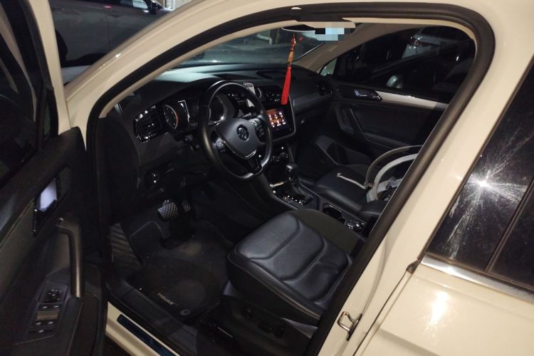 Used Volkswagen Tiguan L 2018 Facelift 330TSI Automatic Two-Wheel Drive Luxury Edition Driver Seat