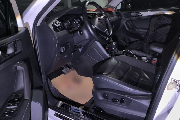 Used Volkswagen Tiguan L 2018 330TSI Automatic Two-Wheel Drive Luxury Edition Driver Seat