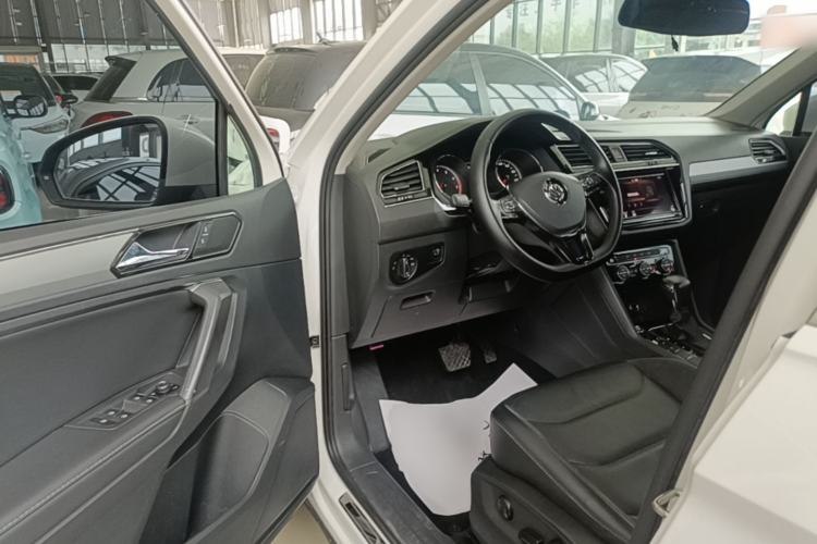 Used Volkswagen Tiguan L 2018 Revised Version 330TSI Automatic Two-Wheel Drive Comfort Edition Driver Seat