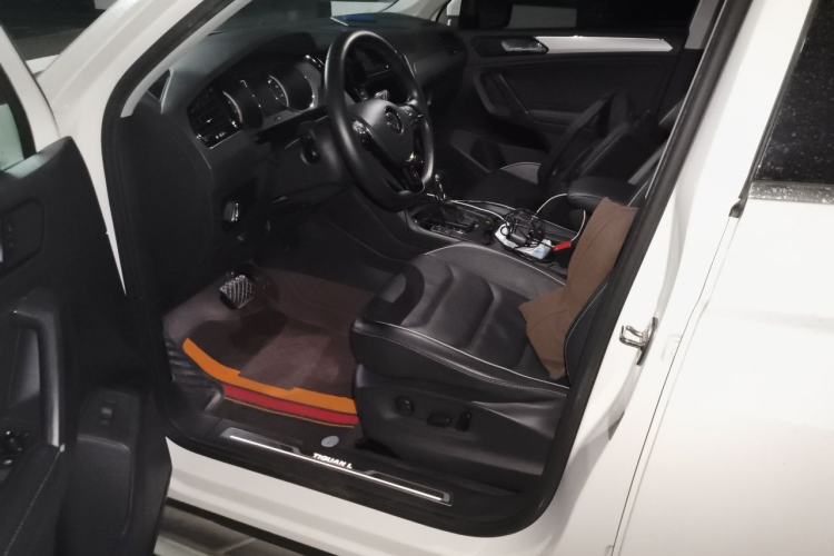 Used Volkswagen Tiguan L 2018 330TSI Automatic Two-Wheel Drive Flagship Edition Driver Seat