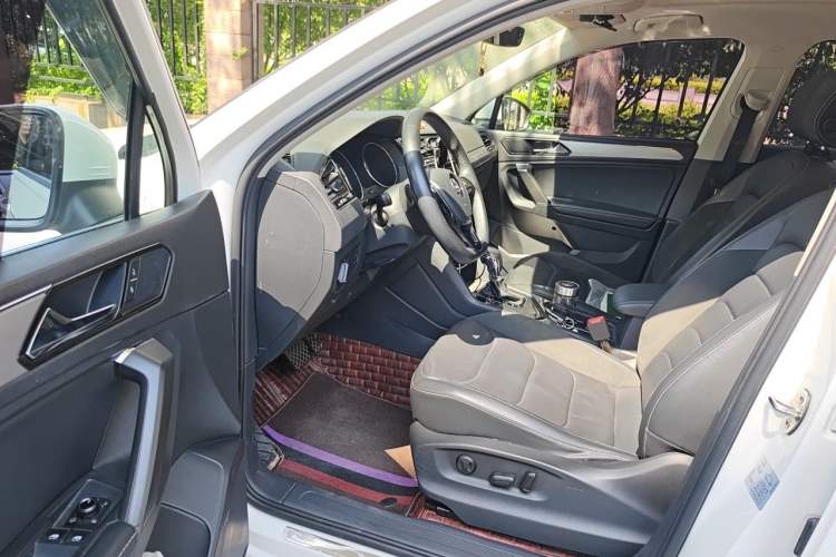 Used Volkswagen Tiguan L 2018 330TSI Automatic Two-Wheel Drive Luxury Edition Driver Seat