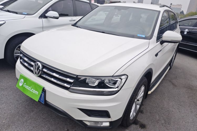 Used Volkswagen Tiguan L 2018 Revised Version 330TSI Automatic Two-Wheel Drive Trendy Edition Guazi used car, China used car export, Used car for sale, Used cars, Cheapest cars for sale