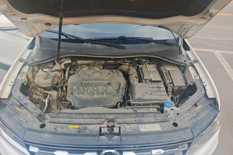 Used Volkswagen Tiguan L 2018 Facelift 330TSI Automatic Two-Wheel Drive Luxury Edition Engine Bay