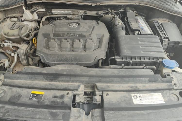 Used Volkswagen Tiguan L 2018 330TSI Automatic Two-Wheel Drive Luxury Edition Engine Bay