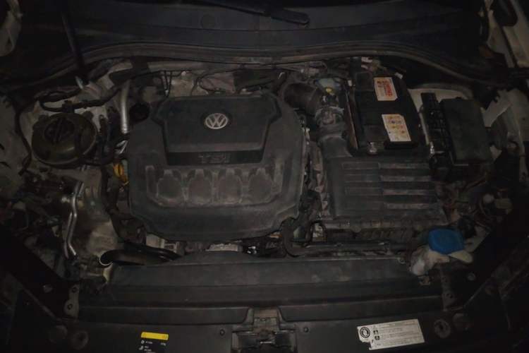 Used Volkswagen Tiguan L 2018 330TSI Automatic Two-Wheel Drive Luxury Edition Engine Bay