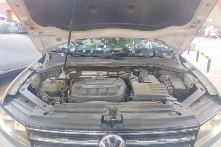 Used Volkswagen Tiguan L 2018 330TSI Automatic Two-Wheel Drive Luxury Edition Engine Bay