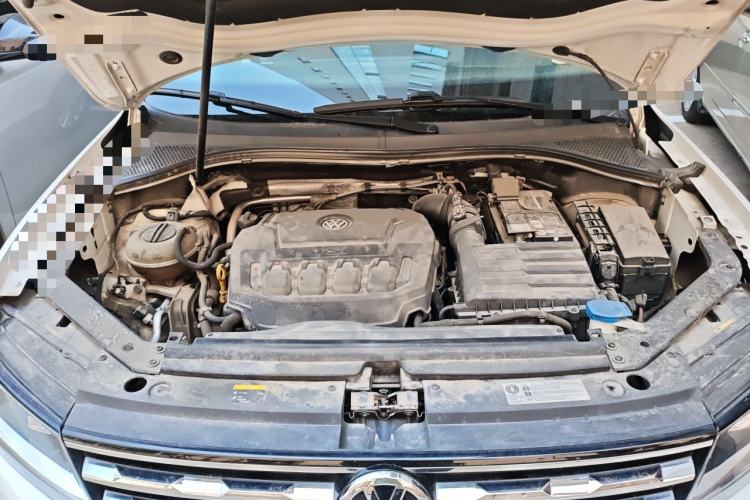 Used Volkswagen Tiguan L 2018 330TSI Automatic Two-Wheel Drive Luxury Edition Engine Bay