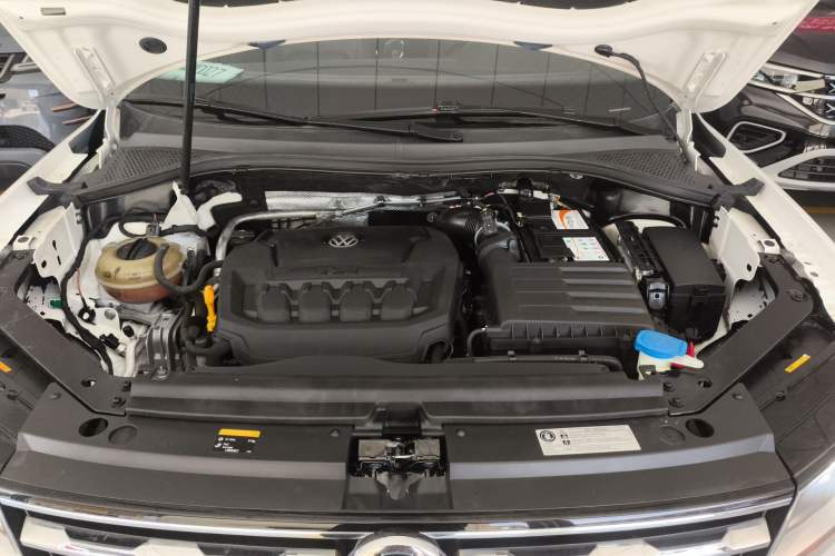 Used Volkswagen Tiguan L 2018 330TSI Automatic Two-Wheel Drive Comfort Edition Engine Bay