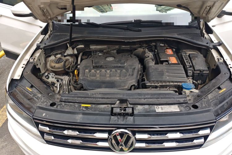Used Volkswagen Tiguan L 2018 330TSI Automatic Two-Wheel Drive Luxury Edition Engine Bay