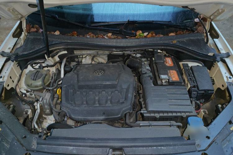 Used Volkswagen Tiguan L 2018 330TSI Automatic Two-Wheel Drive Luxury Edition Engine Bay