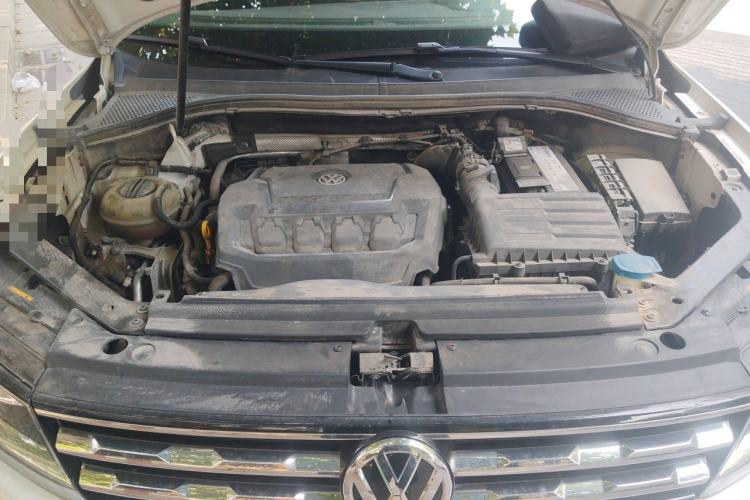 Used Volkswagen Tiguan L 2018 330TSI Automatic Two-Wheel Drive Luxury Edition Engine Bay