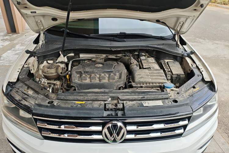 Used Volkswagen Tiguan L 2018 330TSI Automatic Two-Wheel Drive Comfort Edition Engine Bay